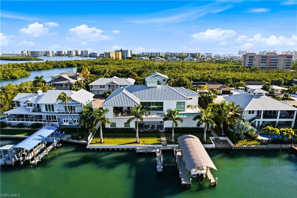 55 Fairview BLVD-7