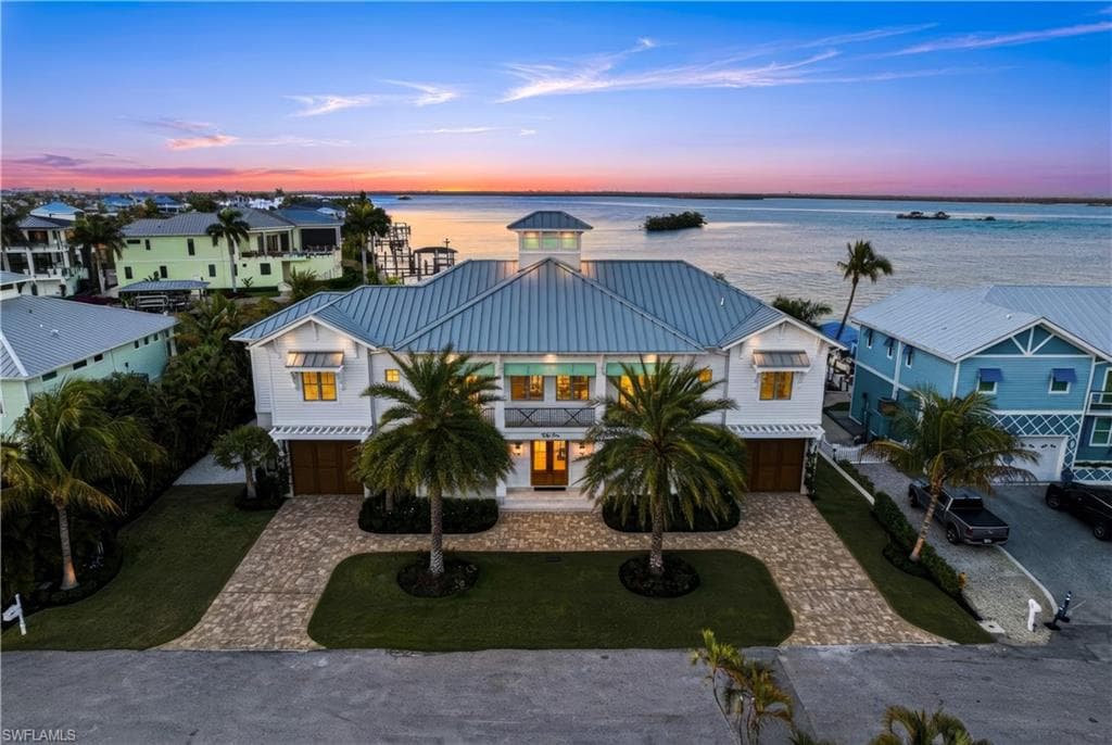55 Fairview BLVD-1