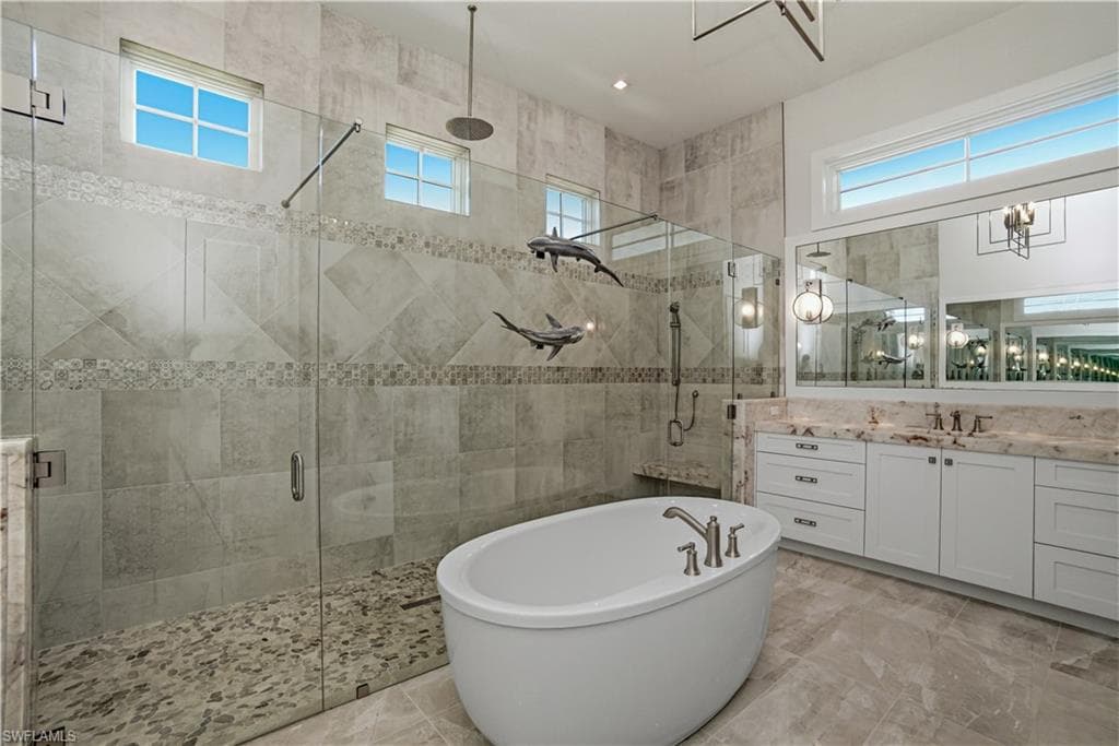 55 Fairview BLVD-24