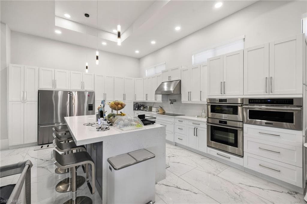 3701 Downwind LN-17