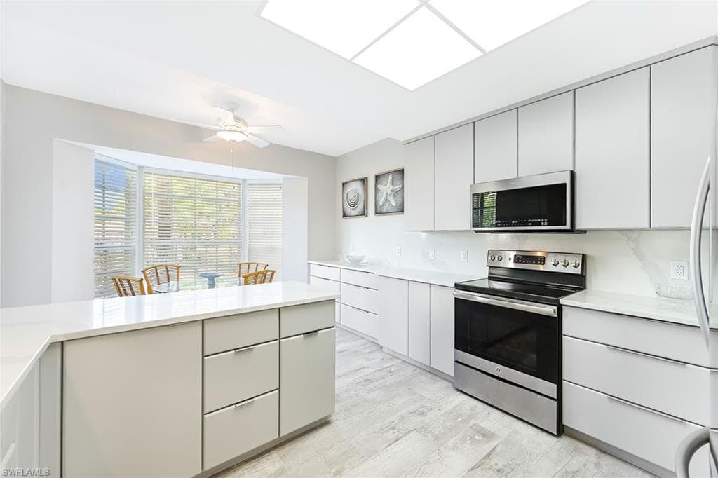 651 Wiggins Lake DR 102-7