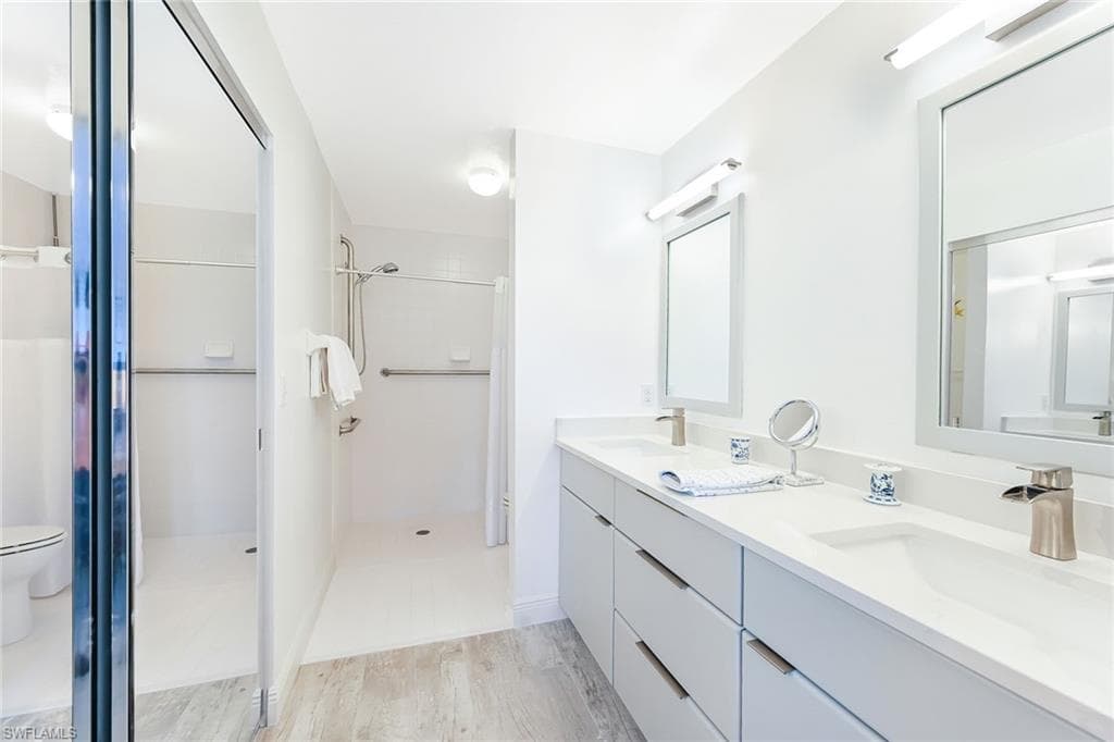 651 Wiggins Lake DR 102-11