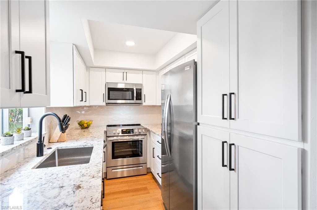 1275 7th AVE N 201-11