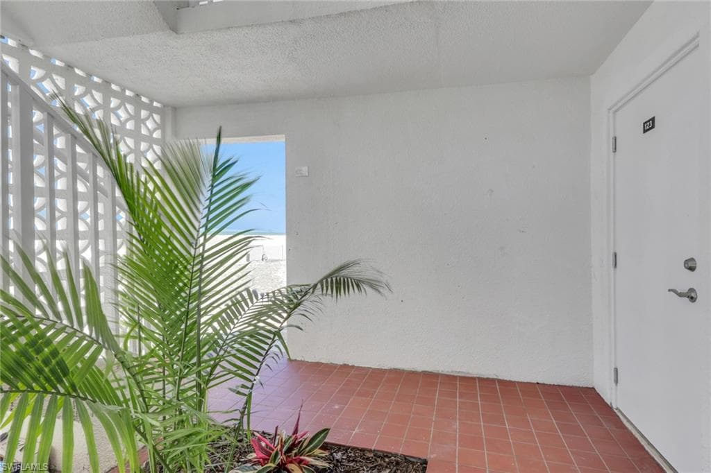 6500 Estero BLVD D123-2