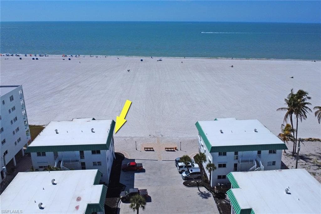 6500 Estero BLVD D123-28