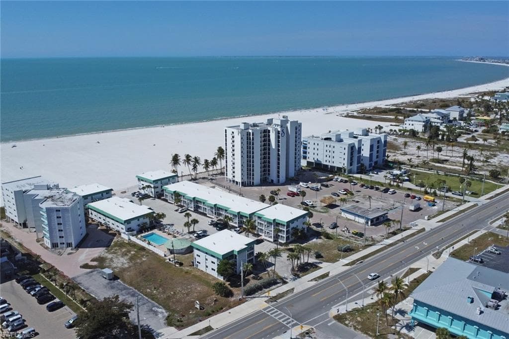 6500 Estero BLVD D123-31