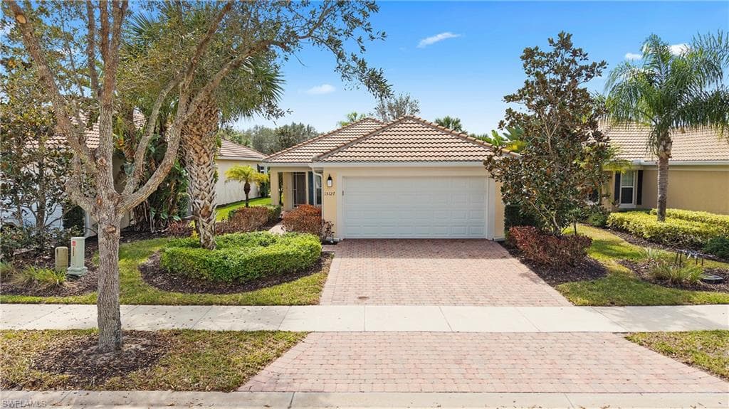 15127 Reef LN-47