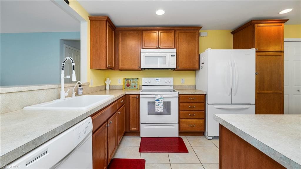 15127 Reef LN-9