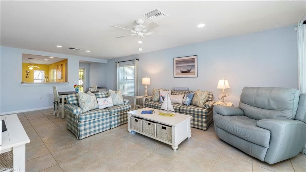 15127 Reef LN-4