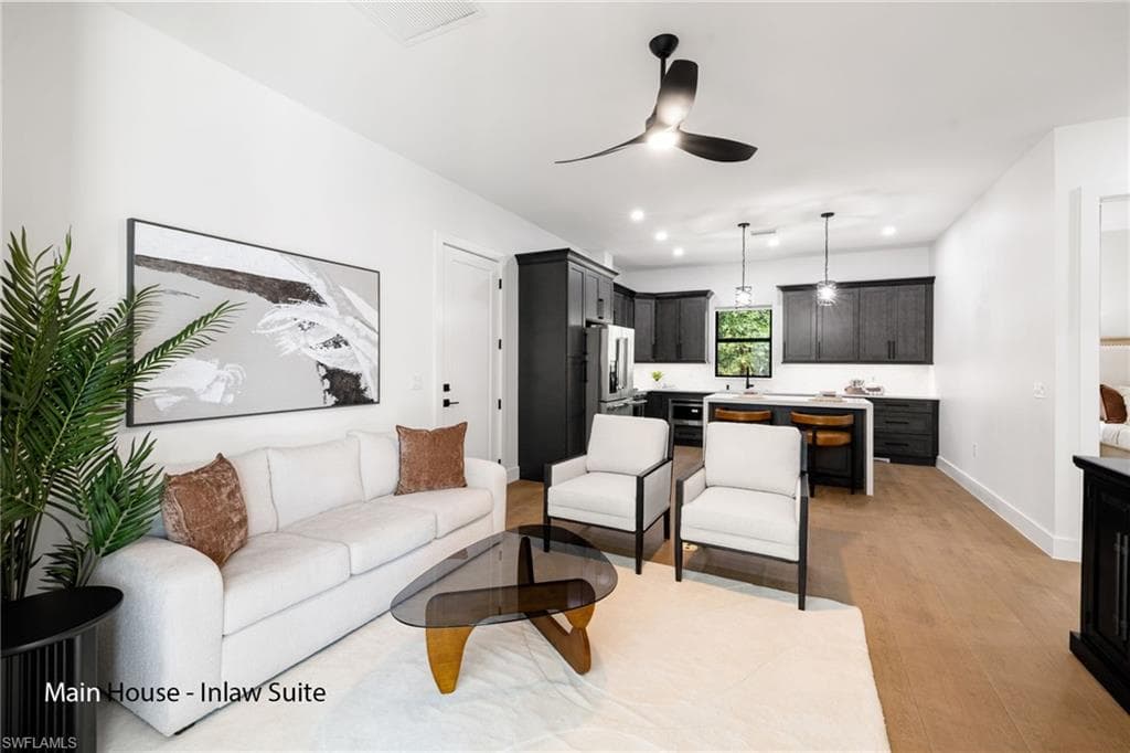 3475 3rd AVE SW-21