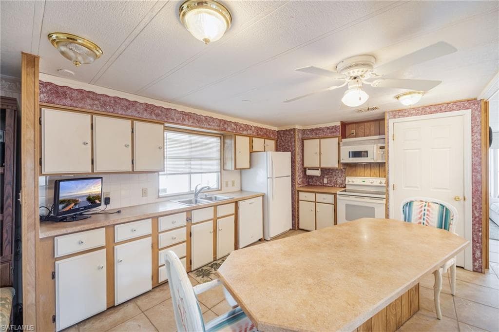 21 San Lu Rue AVE 21-8