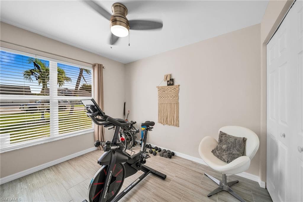 15069 Cloverdale DR-13