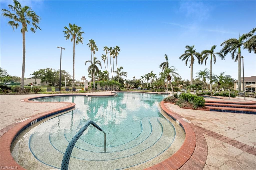 15069 Cloverdale DR-20