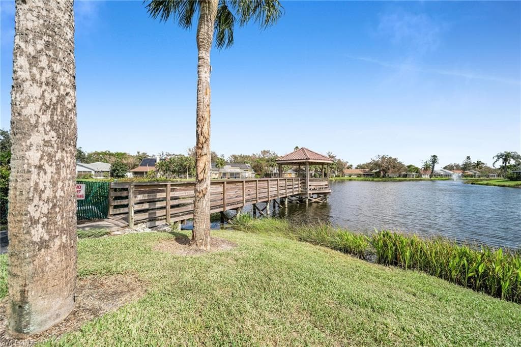 15069 Cloverdale DR-37