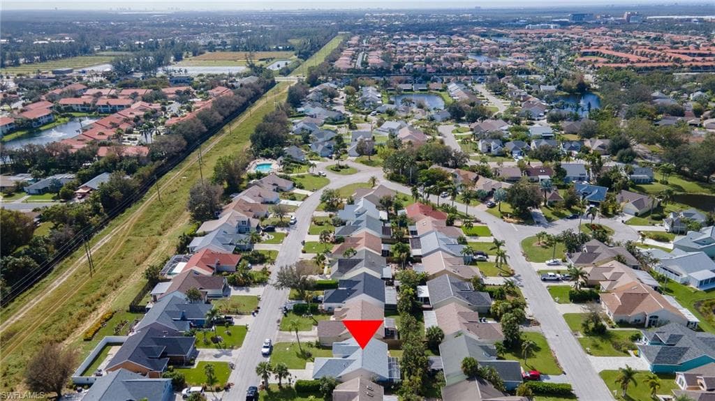 15069 Cloverdale DR-19