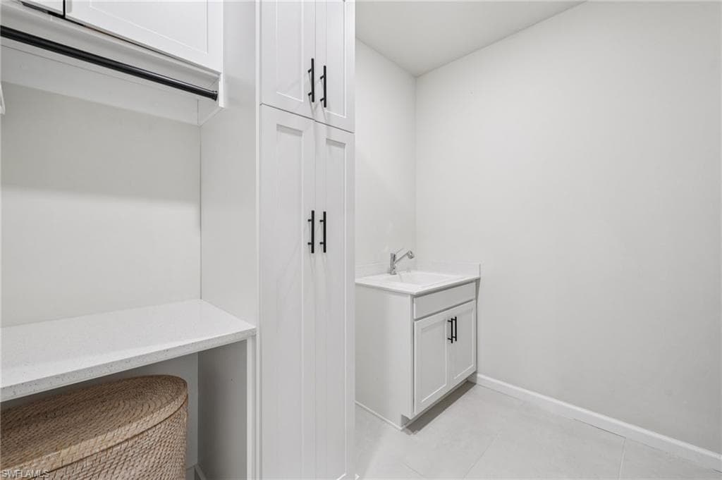 10395 Ventana LN-27