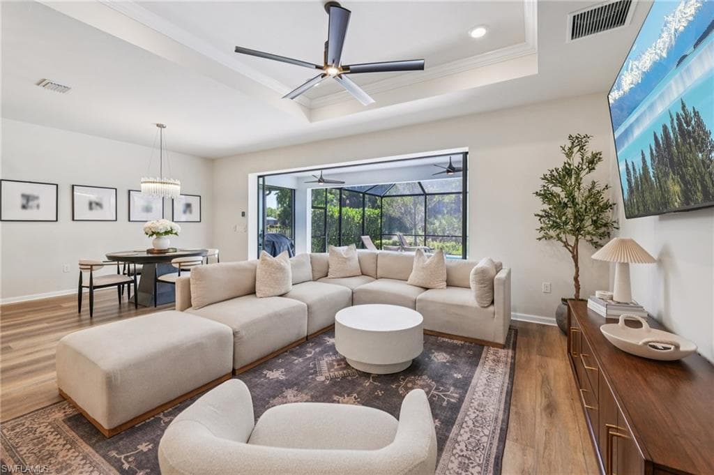 10395 Ventana LN-11