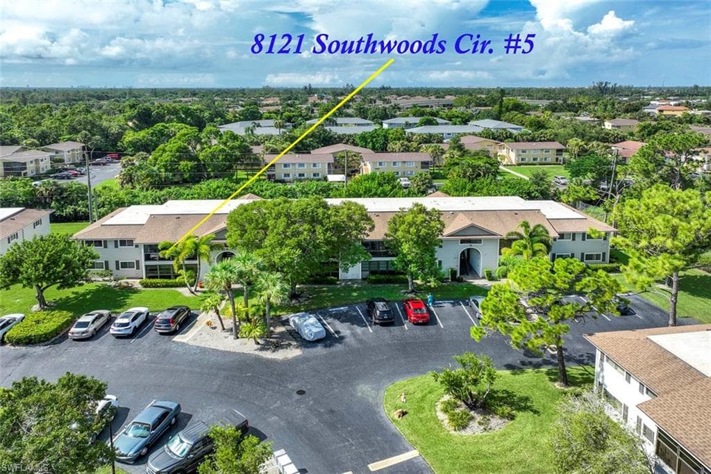 8121 S Woods CIR Unit 5-1