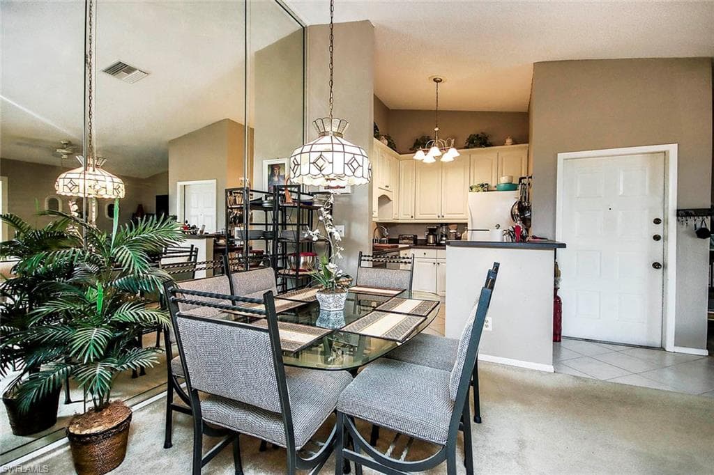 8121 S Woods CIR Unit 5-5