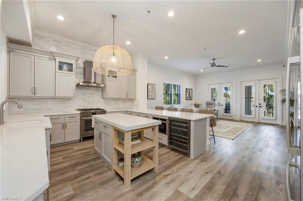 2870 Castillo CT 103-6
