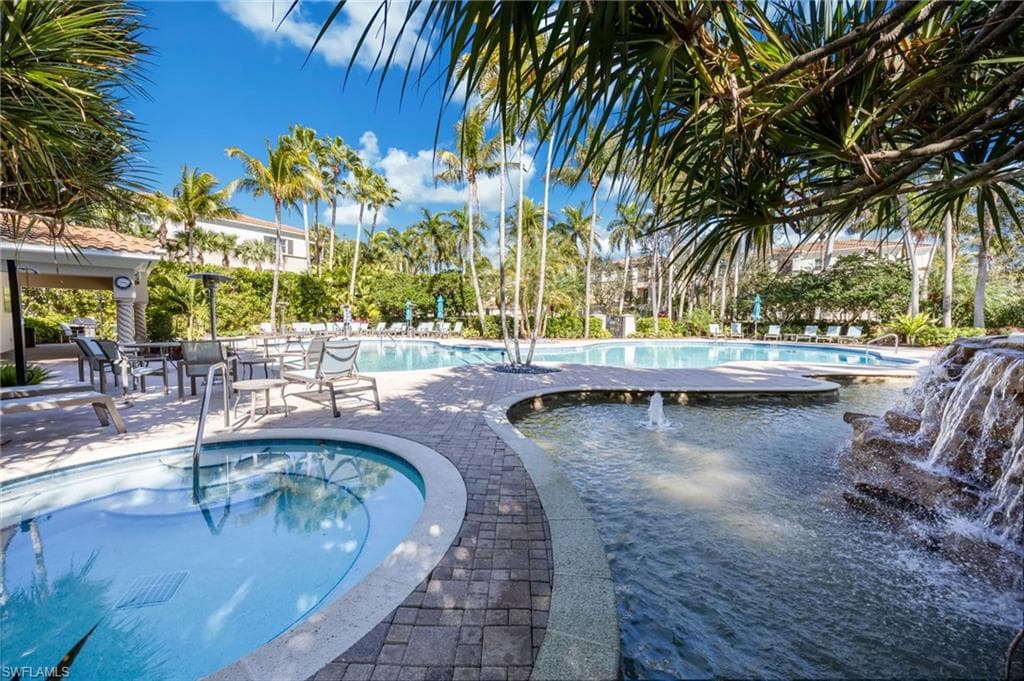 2870 Castillo CT 103-33
