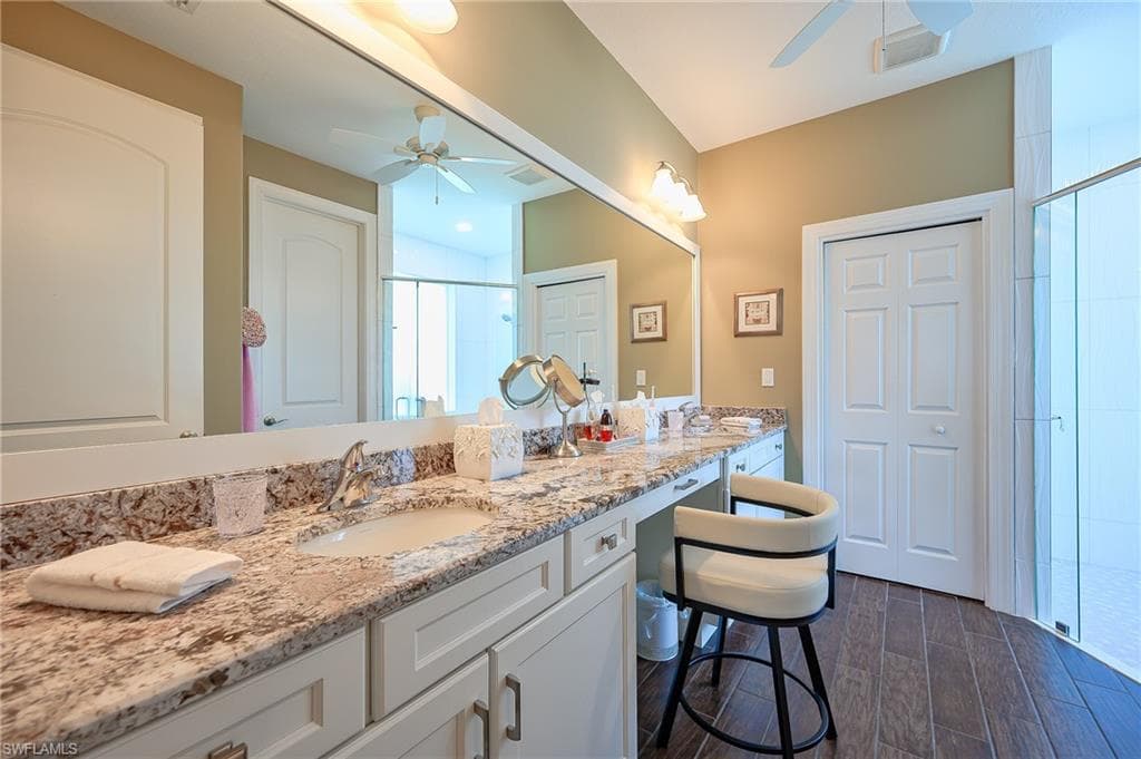10505 Valencia Lakes DR-22