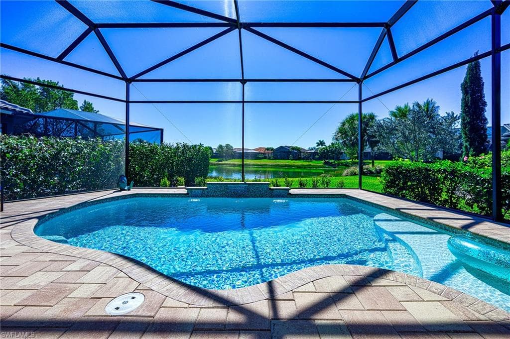 10505 Valencia Lakes DR-36