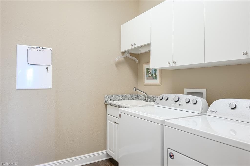 10505 Valencia Lakes DR-33