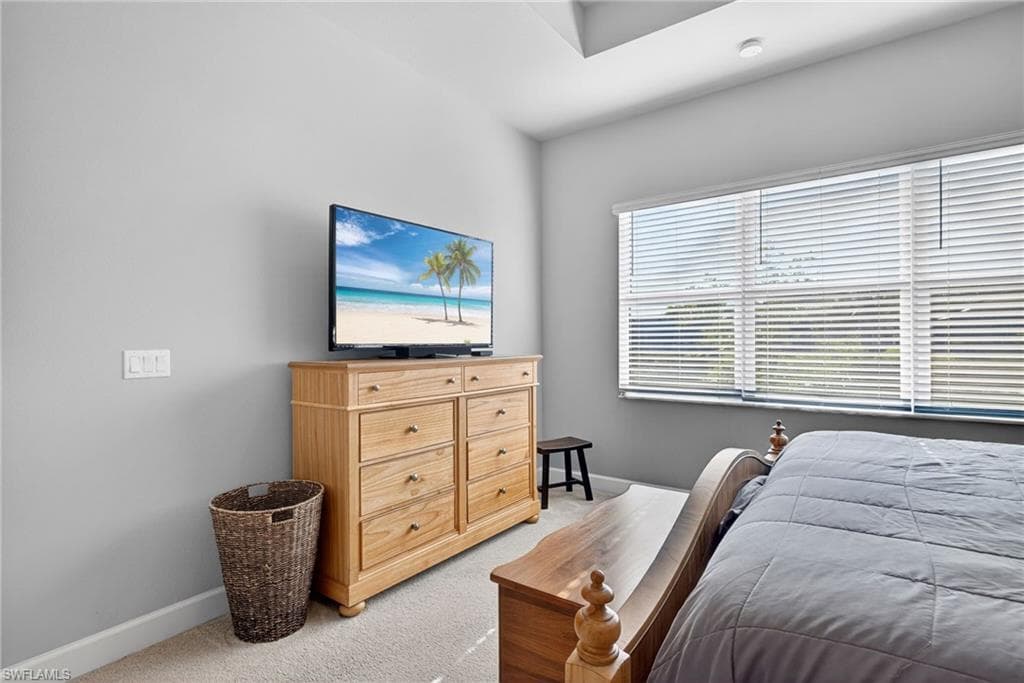 28532 Lobos CIR-17
