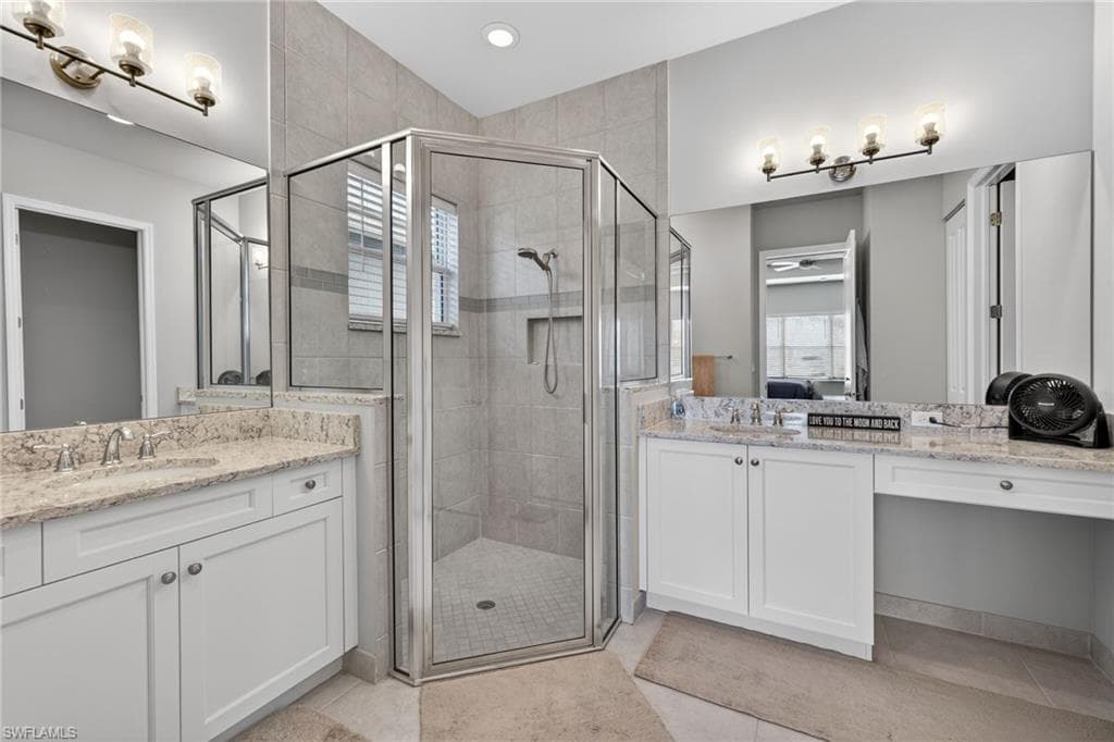 28532 Lobos CIR-18