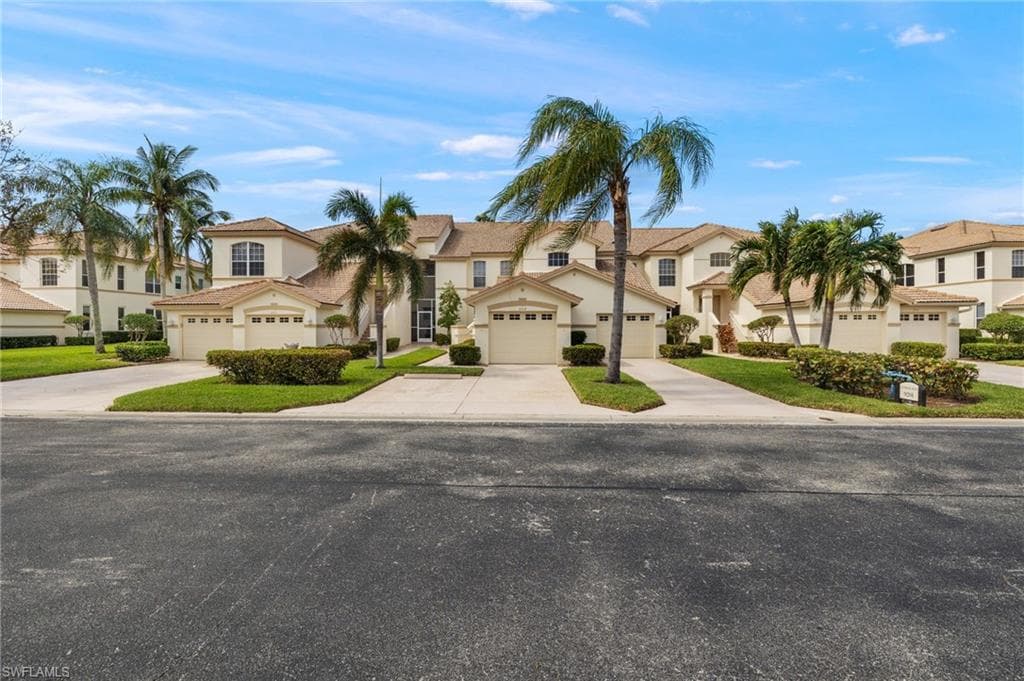 9201 Bayberry BEND 103-2
