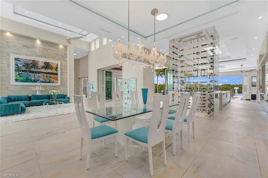 103 Montrose DR-6