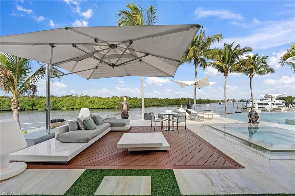 103 Montrose DR-46