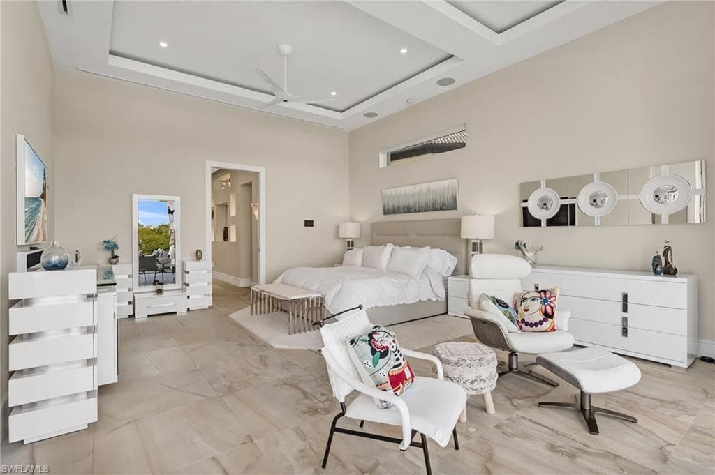 103 Montrose DR-28
