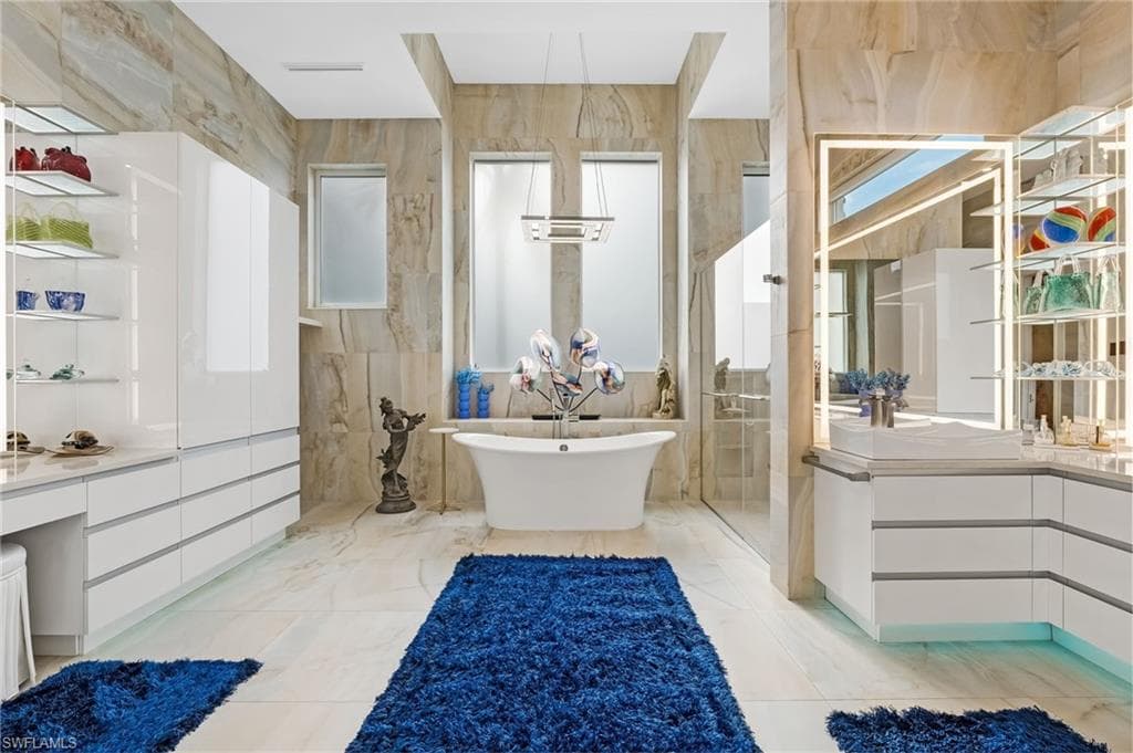 103 Montrose DR-30