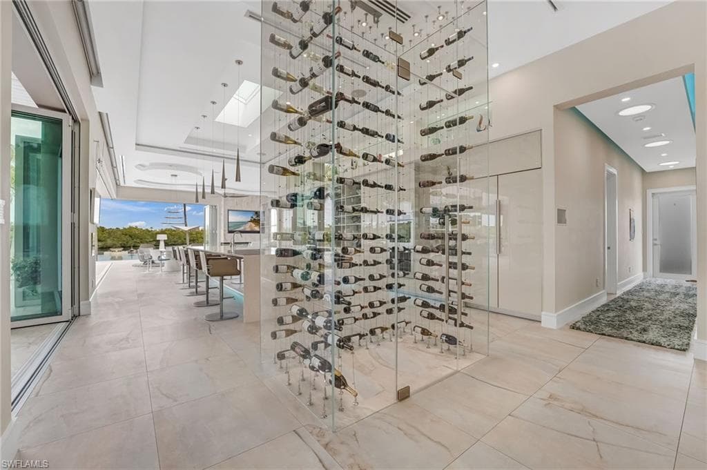 103 Montrose DR-21