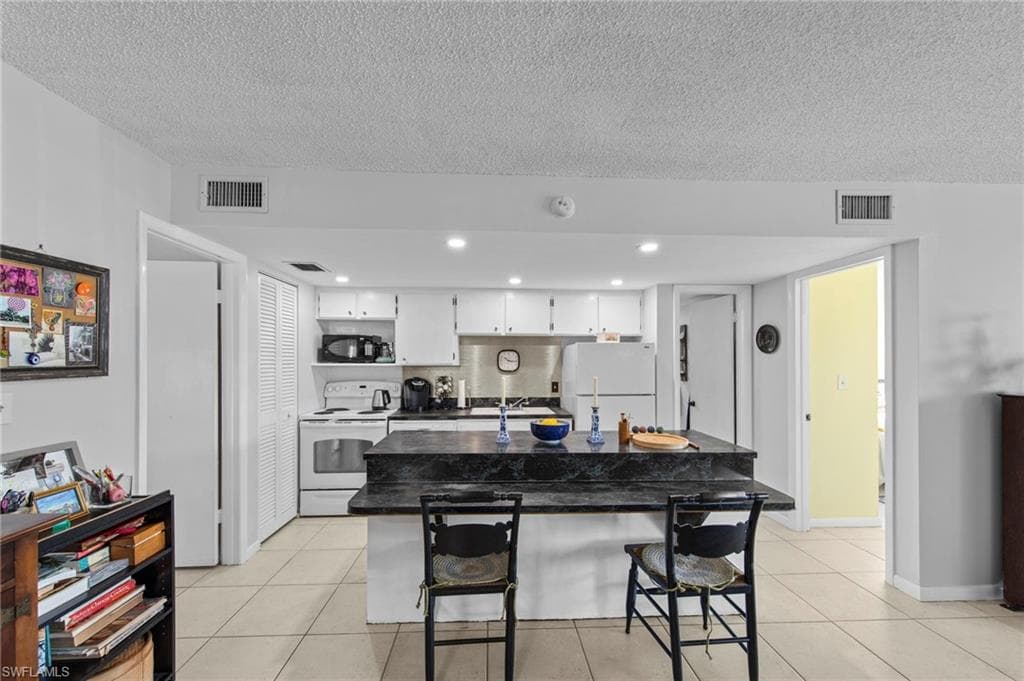 256 Palm DR 1-13