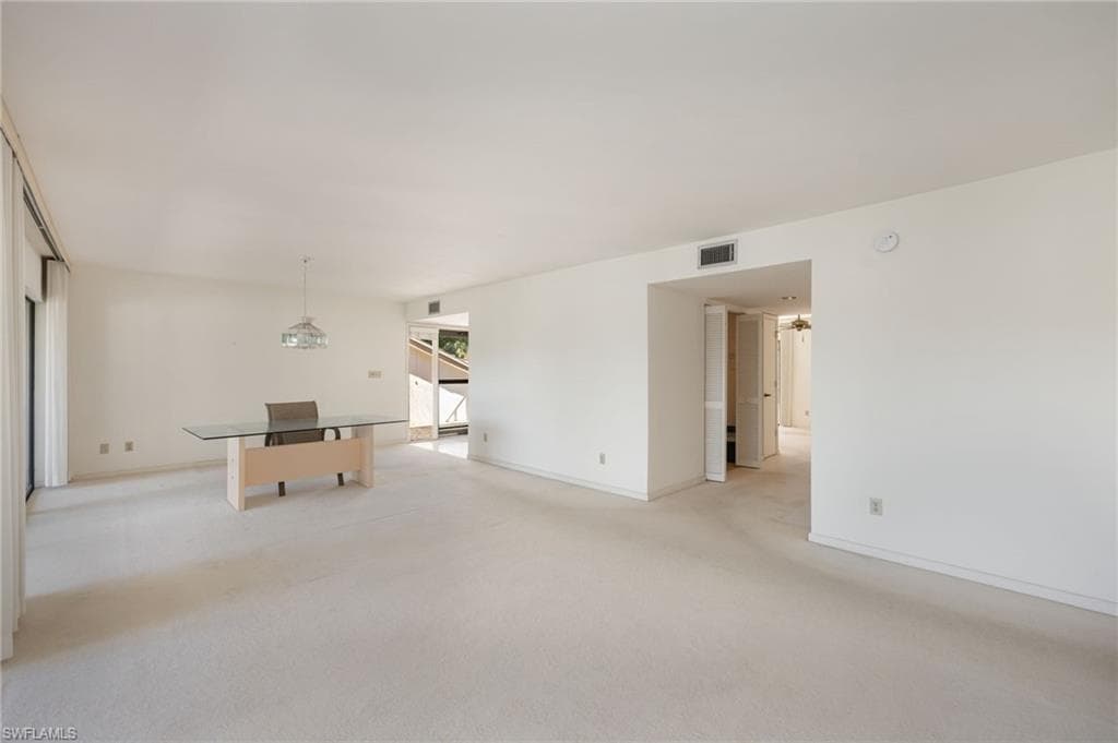 517 Lake Louise CIR 201-7