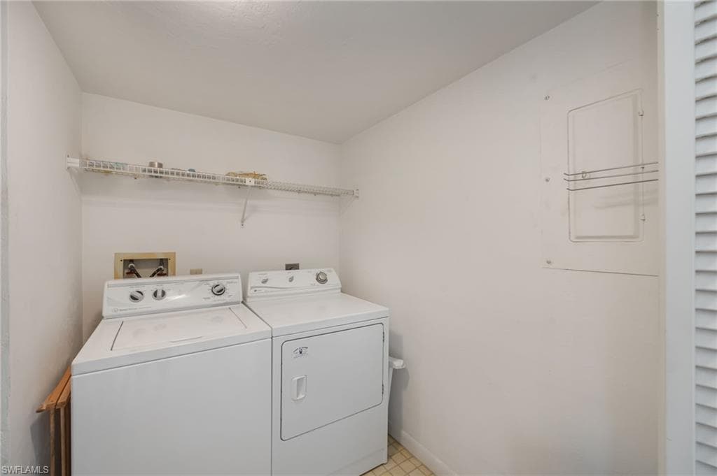 517 Lake Louise CIR 201-20