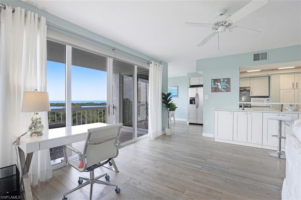 5501 Heron Point DR 501-6
