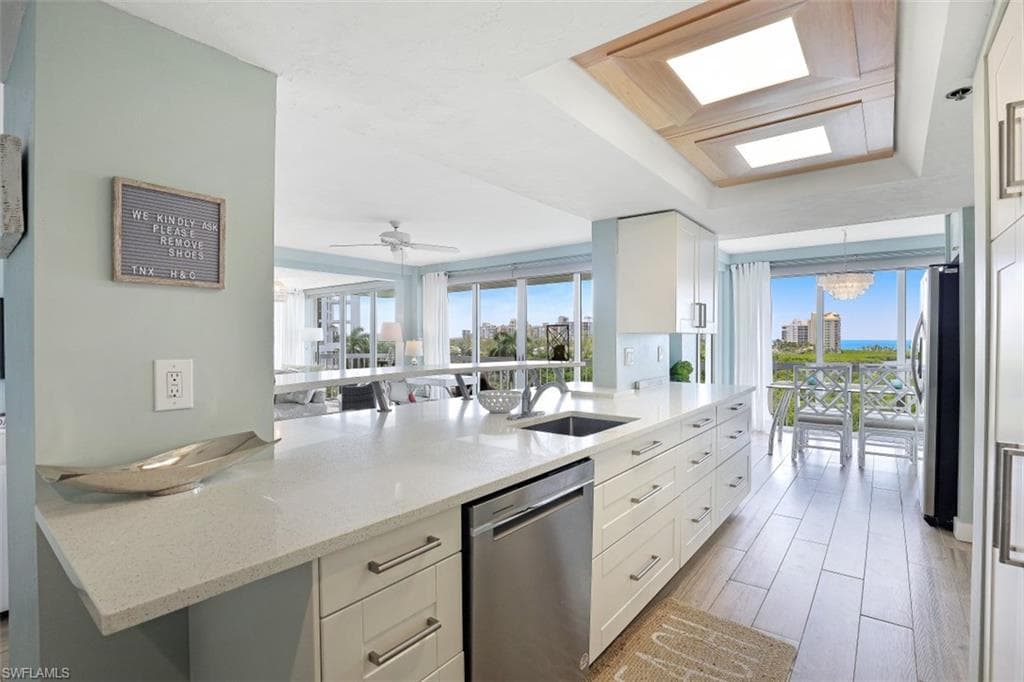 5501 Heron Point DR 501-7