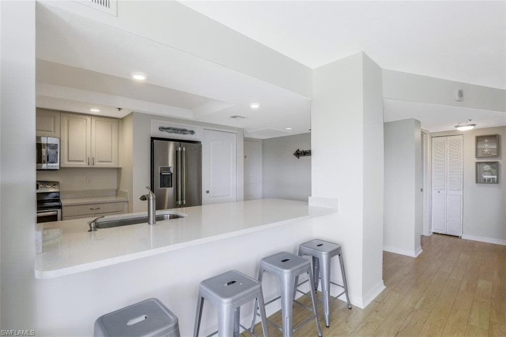 5501 Heron Pt DR 201-11