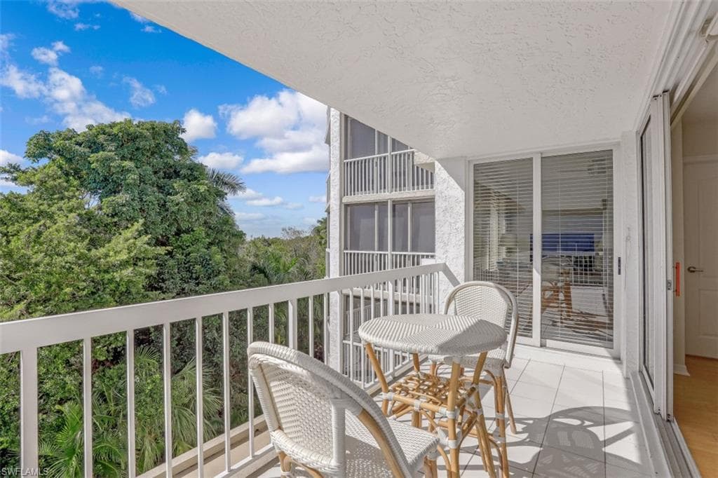 5501 Heron Pt DR 201-21