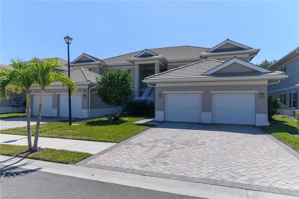 238 Indies DR E 202-2