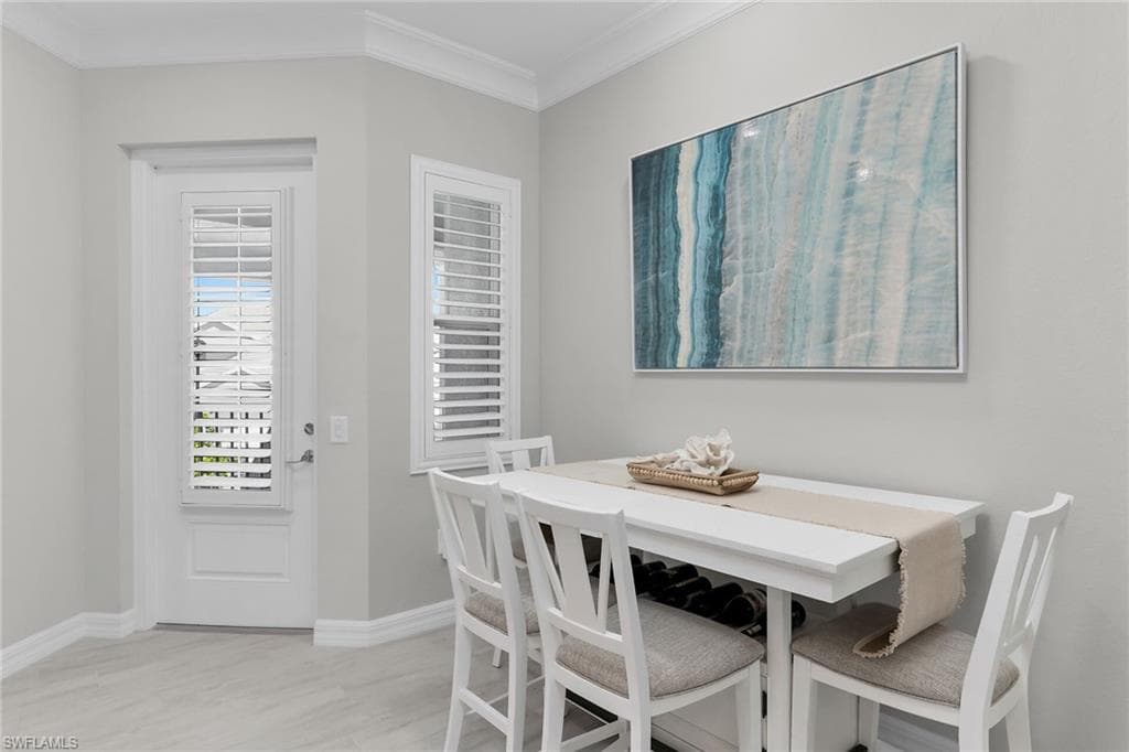 238 Indies DR E 202-6