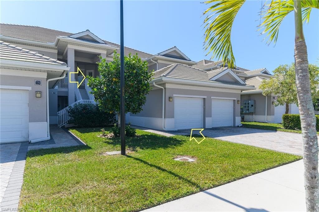 238 Indies DR E 202-3