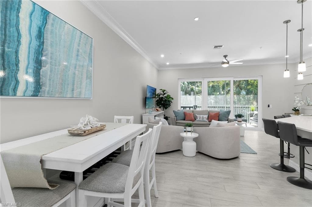 238 Indies DR E 202-5