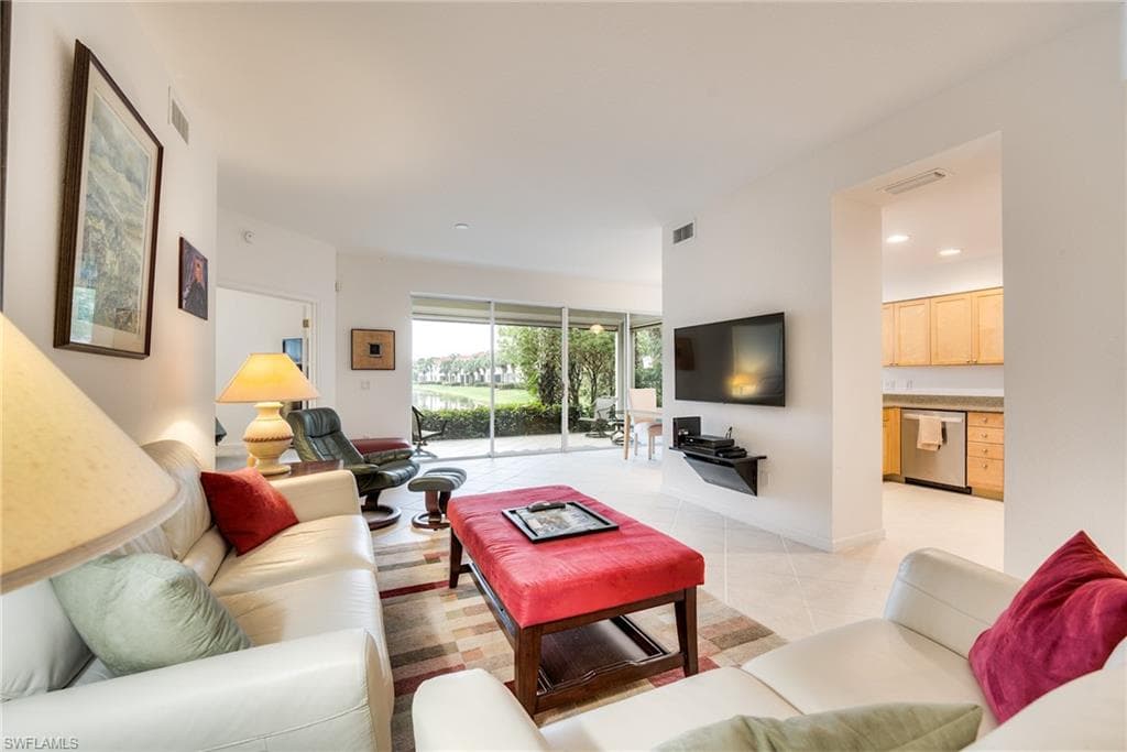 16580 Crownsbury WAY 102-9