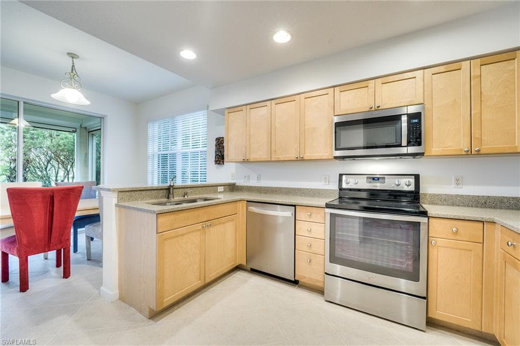 16580 Crownsbury WAY 102-14