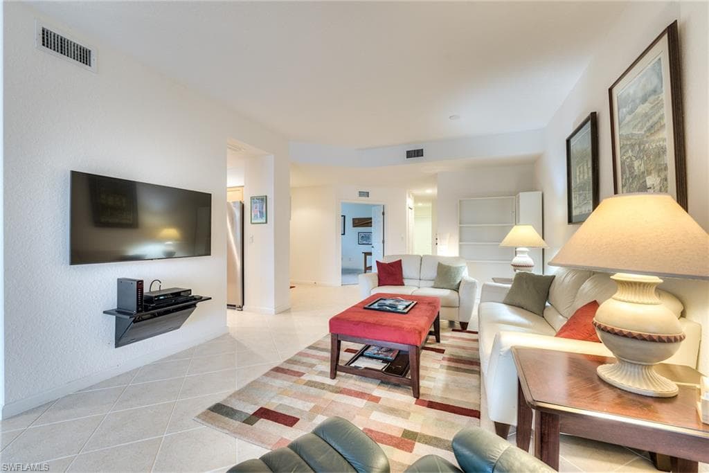 16580 Crownsbury WAY 102-8